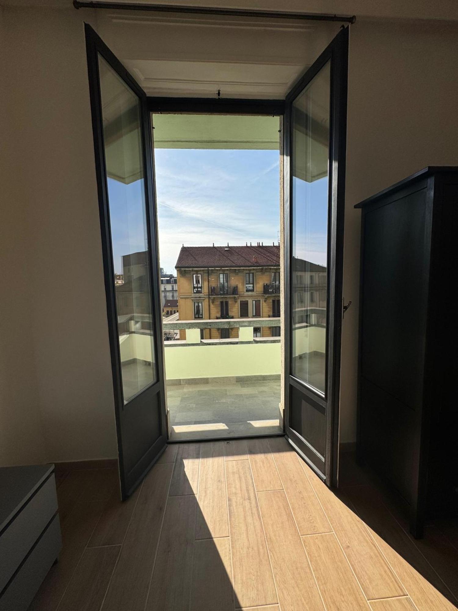 New Apartment With Balcony, Isola Bosco Verticale Milano Exterior foto